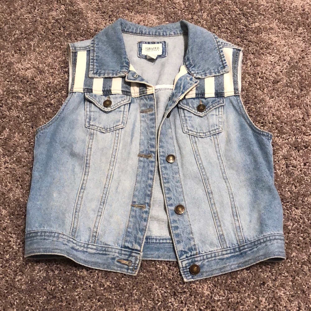FOREVER 21 PREMIUM DENIM VEST